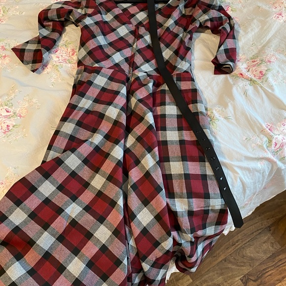 Plaid Women's Dress in Red and Black - Picture 3 of 3